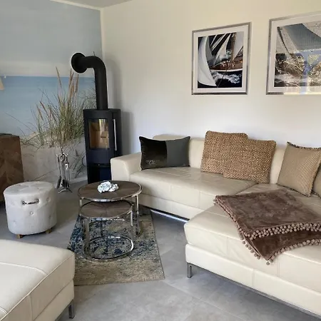 Gudrun, Luxury House