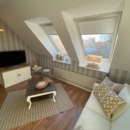Gudrun, Luxury House *